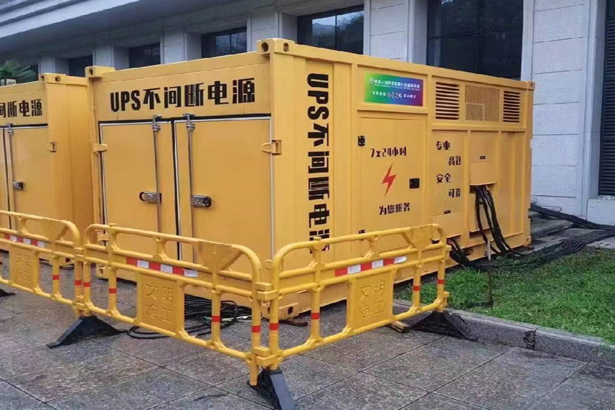 山根镇发电机租赁施工现场